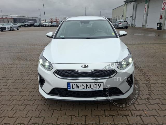 6 - Kia Ceed 1.6 GDI PHEV L DCT 2021r. DW5NC19 Magnice
