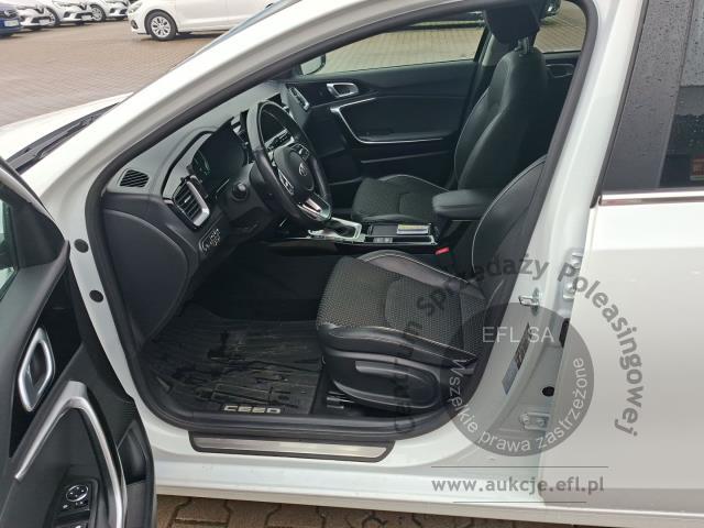 8 - Kia Ceed 1.6 GDI PHEV L DCT 2021r. DW5NC19 Magnice