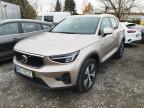 Volvo  XC40 B3 Core aut 2022r. WND1852C Pojazd znajduje się w firmie ARCTOS GROUP sp. z o.o. Al. Krakowska 7, 02-183 Warszawa