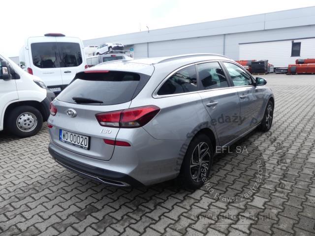 14 - HYUNDAI I30 1.6CRDI COMFORT DCT 2021r.