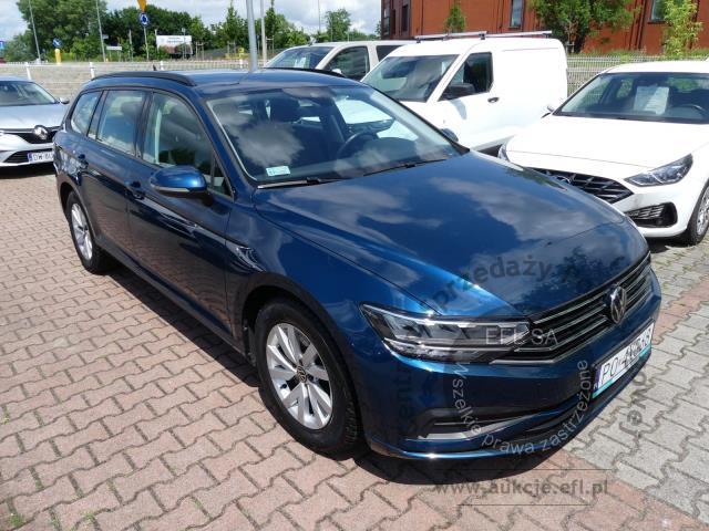 2 - Volkswagen Passat 2.0 TDI EVO Essence 2022r. PO4XG68 AUTO MOTO CENTRUM Sp. z o.o. Poznań 61-312, ul. Ostrowska  328