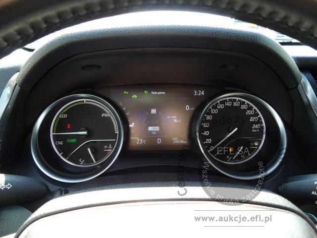 6 - TOYOTA CAMRY 2.5 VVT-I+H E-CVT  2019r.