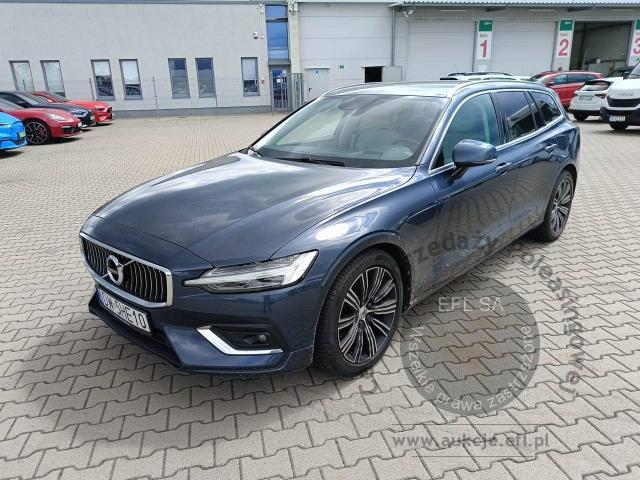 1 - Volvo V60 T4 Inscription automat 2020r. DW5HE10 Magnice