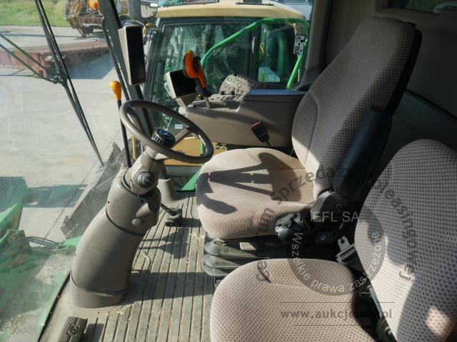 6 - EFL Finance Kombajn zbożowy John Deere  W550 2013r z hederem.