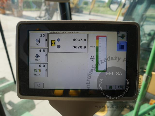 8 - EFL Finance Kombajn zbożowy John Deere  W550 2013r z hederem.