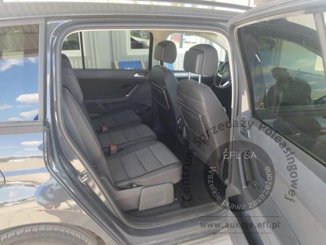 9 - Volkswagen Touran 1.5 TSI EVO Comfortline 2023r. WZ202GJ Pojazd znajduje się w firmie ARCTOS GROUP sp. z o.o. Al. Krakowska 7, 02-183 Warszawa