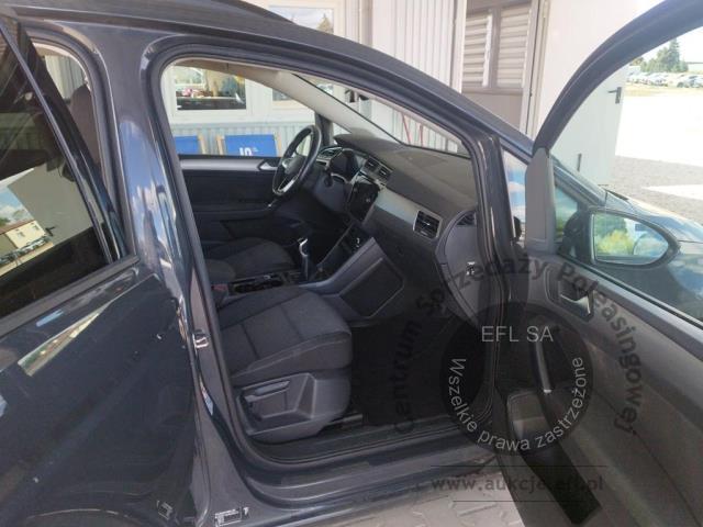 10 - Volkswagen Touran 1.5 TSI EVO Comfortline 2023r. WZ202GJ Pojazd znajduje się w firmie ARCTOS GROUP sp. z o.o. Al. Krakowska 7, 02-183 Warszawa