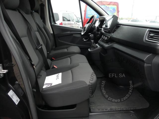 8 - RENAULT TRAFIC BLUE DCI 150 EDC 2024r.