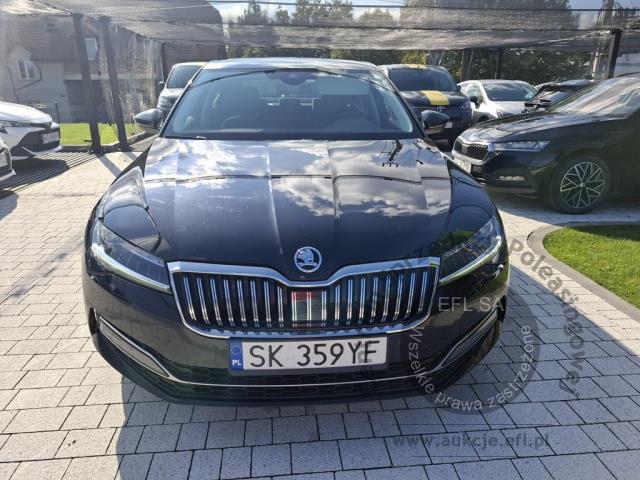 2 - SKODA SUPERB 2023r. SK359YF Pojazd znajduje się w firmie AACAR sp. z o.o. Kasztanowa 5, 32-400 Jawornik