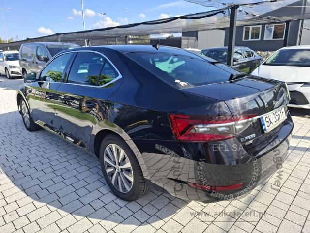 5 - SKODA SUPERB 2023r. SK359YF Pojazd znajduje się w firmie AACAR sp. z o.o. Kasztanowa 5, 32-400 Jawornik