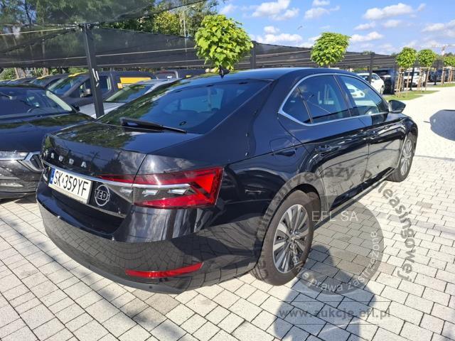 7 - SKODA SUPERB 2023r. SK359YF Pojazd znajduje się w firmie AACAR sp. z o.o. Kasztanowa 5, 32-400 Jawornik