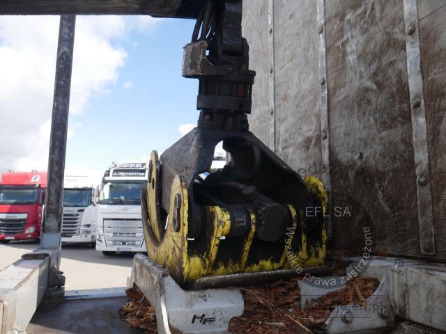 12 - Ciężarówka do transportu drewna RENAULT / VP K520 DE13 6X4 MEDIUM 2024r.