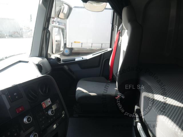 18 - Ciężarówka do transportu drewna RENAULT / VP K520 DE13 6X4 MEDIUM 2024r.