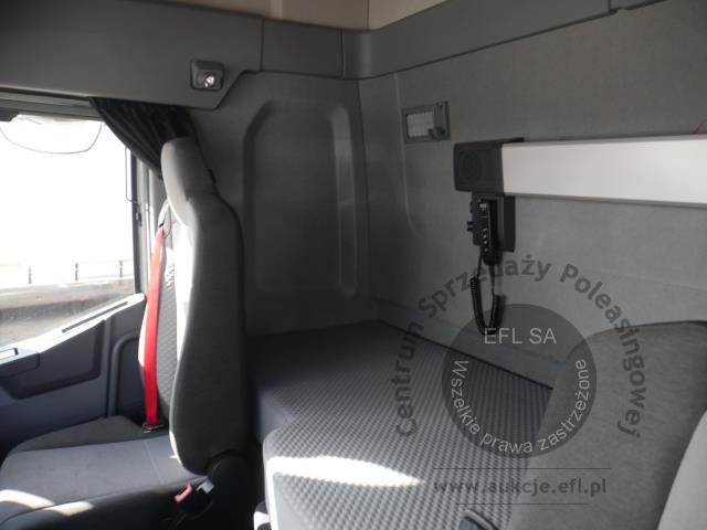19 - Ciężarówka do transportu drewna RENAULT / VP K520 DE13 6X4 MEDIUM 2024r.