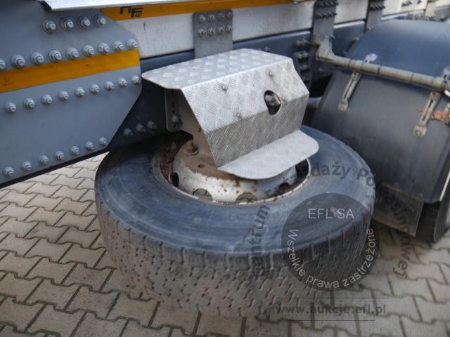 31 - Ciężarówka do transportu drewna RENAULT / VP K520 DE13 6X4 MEDIUM 2024r.