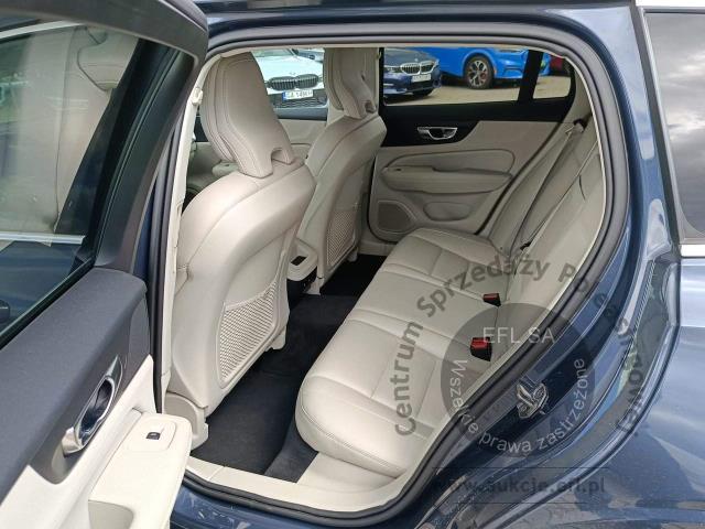 6 - Volvo V60 T4 Inscription automat 2020r. DW5HE10 Magnice