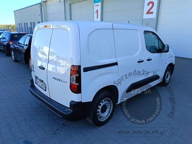 5 - Toyota Proace City 1.5 D-4D Standard  2022r. DW3TW29 Magnice