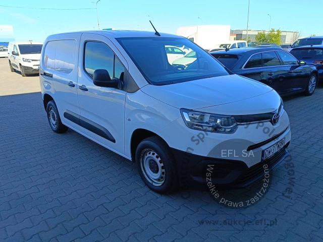 6 - Toyota Proace City 1.5 D-4D Standard  2022r. DW3TW29 Magnice