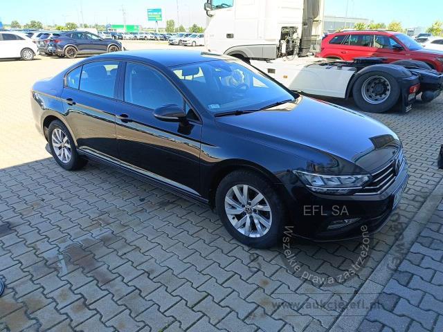 4 - Volkswagen Passat 2.0 TDI EVO Essence DSG 2021r. WI360LH Magnice