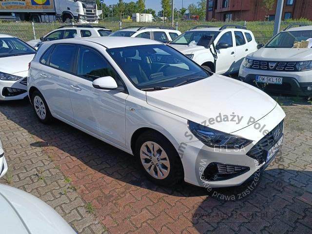 2 - Hyundai i30 1.0 T-GDI Modern 2022r. WND0821C UWAGA!! Pojazd znajduje się w firmie AUTO MOTO CENTRUM sp. z o.o. ul. Ostrowska 328 (przy Trasie Katowickiej) 61-312 Poznań
