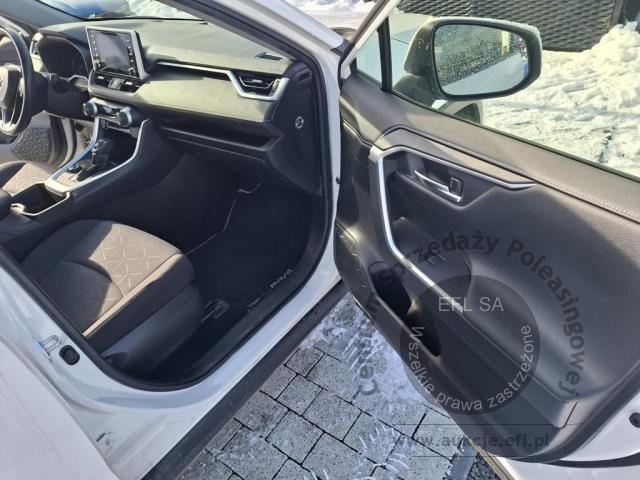 13 - Toyota RAV4 2.5 Hybrid Comfort 4x4 2022r. SK202XC UWAGA!! Pojazd znajduje się w lokalizacji: Jawornik 90, Myślenice 32-400