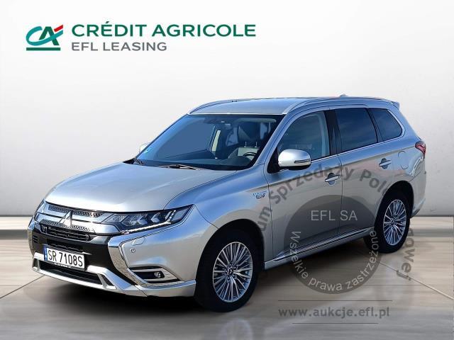 1 - MITSUBISHI  OUTLANDER 2.4 PHEV S-AWC 4X4 2018r.