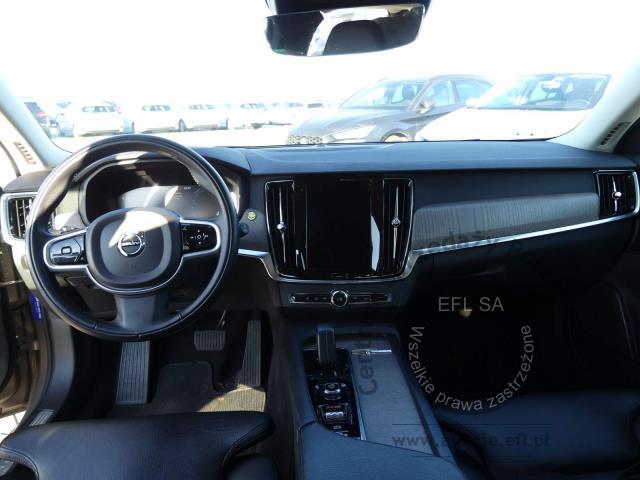 5 - Volvo V90 CC B4 D AWD Pro 2021r. WW048SM Magnice