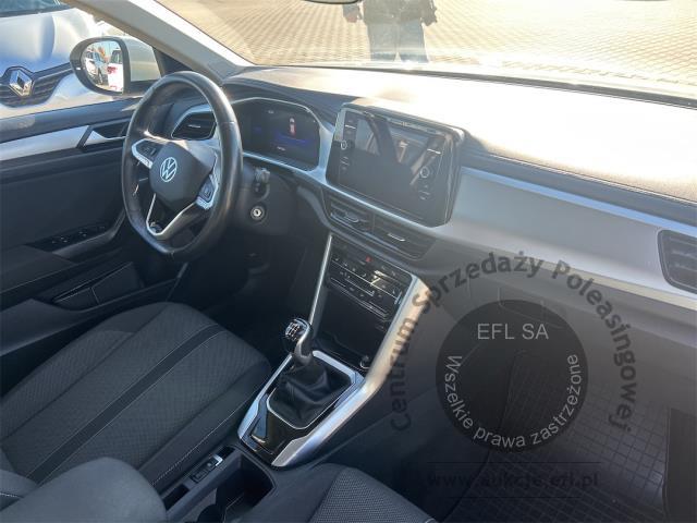 9 - Volkswagen T-ROC 1.5 TSI LIFE 2023r. DW5VX06 Pojazd znajduje się w firmie MDM AUTO sp. z o.o. ul. Zawodników 1, 80-729 Gdańsk