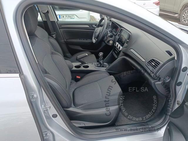 8 - Renault Megane 1.3 TCe FAP Equilibre 2022r. DW3UT84 Pojazd znajduje się w firmie ARCTOS GROUP sp. z o.o. Al. Krakowska 7, 02-183 Warszawa