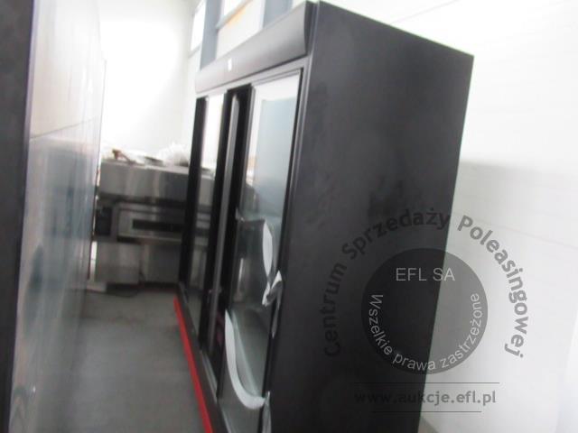 1 - Regał chłodniczy na napoje COLD model R30E-DR/o  2018r.