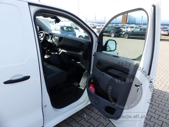 11 - Toyota Proace 2.0 D-4D Long 3,1t 2022r. DW8TM79 Magnice