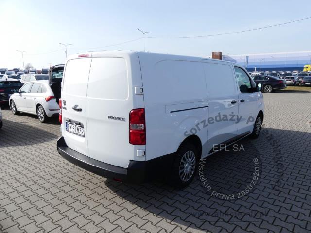 4 - Toyota Proace 2.0 D-4D Long 3,1t 2022r. DW8TM79 Magnice