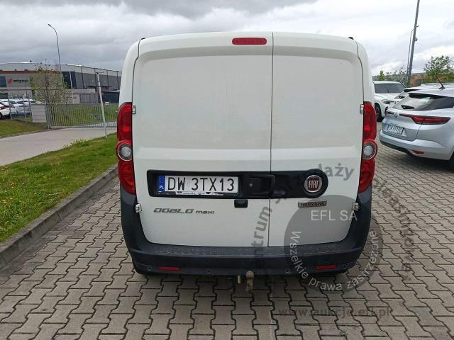 5 - Fiat Doblo Cargo Doblo Maxi XL 1.6  2022r. DW3TX13 Pojazd znajduje się w firmie MDM AUTO sp. z o.o. ul. Morska 78A, 81-225 Gdynia