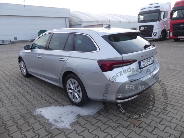 11 - SKODA OCTAVIA 1.5 TSI M-HEV DSG 2024r.