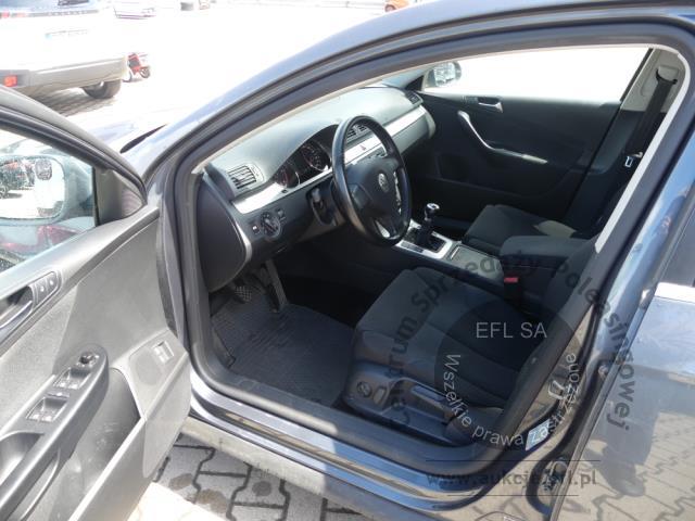8 - VOLKSWAGEN PASSAT 2.0 TDI 140KM KOMBI 2009r.