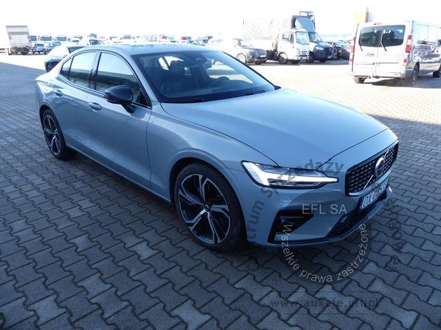 2 - Volvo S60 B5 B AWD Ultimate Dark aut 2024r. DX08533 Magnice
