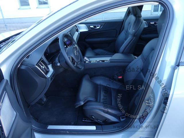 7 - Volvo S60 B5 B AWD Ultimate Dark aut 2024r. DX08533 Magnice