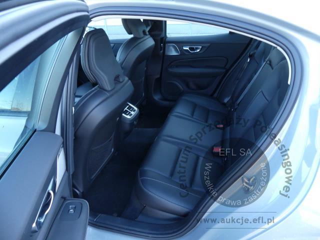 8 - Volvo S60 B5 B AWD Ultimate Dark aut 2024r. DX08533 Magnice