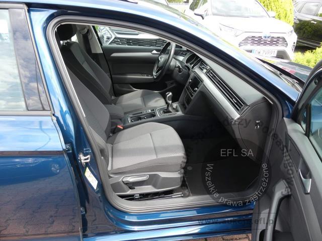 8 - Volkswagen Passat 2.0 TDI EVO Essence 2022r. PO4XH15 AUTO MOTO CENTRUM Sp. z o.o. Poznań 61-312, ul. Ostrowska  328