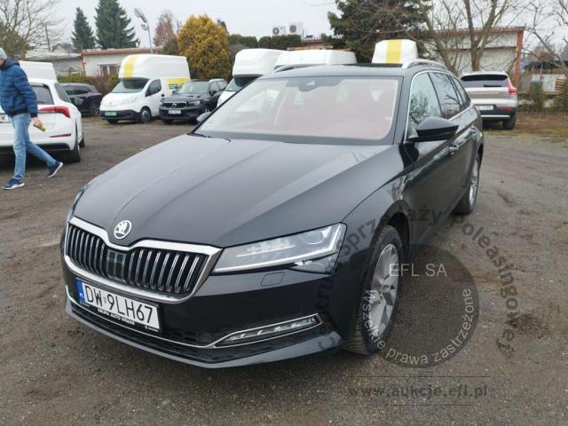 1 - Skoda Superb 2.0 TDI SCR 4x4 Style DSG Kombi 2020r. DW9LH67 UWAGA!! Pojazd znajduje się w firmie Arctos Sp. z o.o. Warszawa, Al. Krakowska 7, 02-183 Warszawa