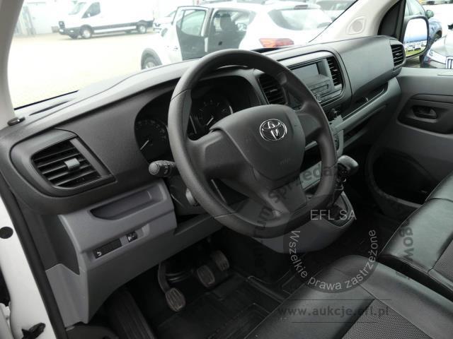 5 - Toyota Proace 2.0 D-4D Long 3,1t 2022r. DW8TM83 Magnice