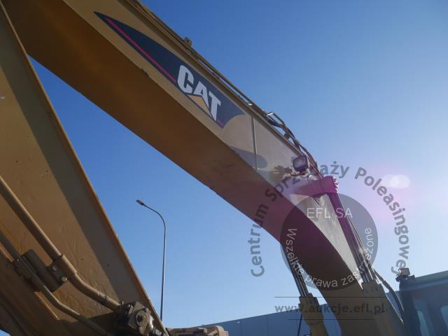 33 - EFL Finance Koparka gąsienicowa CATERPILLAR 325 CL 2005r.