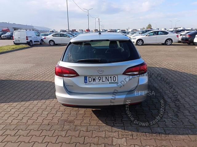 4 - OPEL ASTRA V 1.5 CDTI Edition S&amp;S 2020r. DW9LN10 UWAGA!! Pojazd znajduje się w firmie AUTO MOTO CENTRUM sp. z o.o. ul. Ostrowska 328 (przy Trasie Katowickiej) 61-312