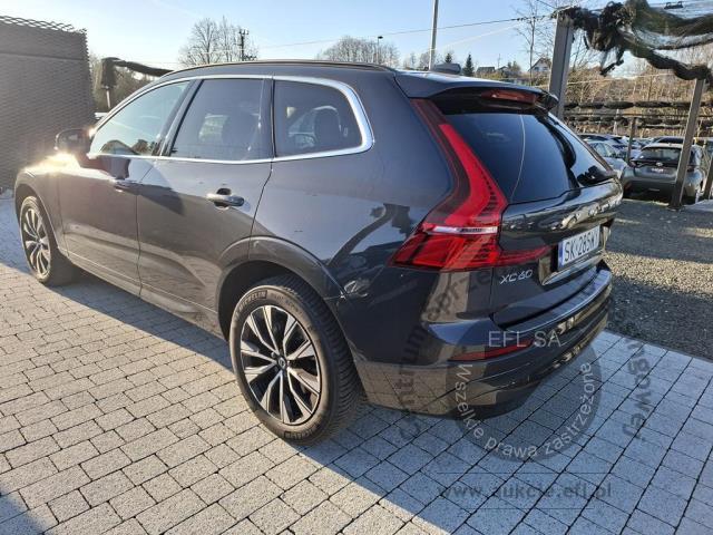 7 - Volvo XC 60 B4 B Core aut Kombi
 2022r. SK285WY Pojazd znajduje się w firmie AACAR sp. z o.o. Kasztanowa 5, 32-400 Jawornik