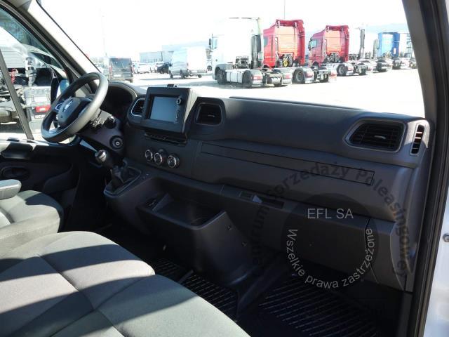 8 - RENAULT MASTER 2.3 145KM FURGON 2022r.