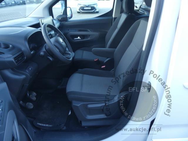 7 - Toyota Proace City Verso 1.5 D-4D 2023r. DW9WJ91 Magnice