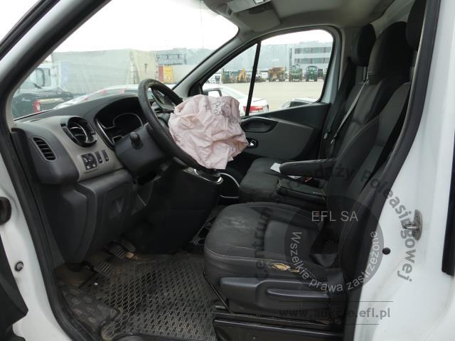 7 - RENAULT TRAFIC 1.6 DCI FURGON 2017r.