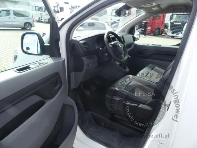 5 - TOYOTA PROACE 2.0 D-4D 122KM FURGON 2018r.