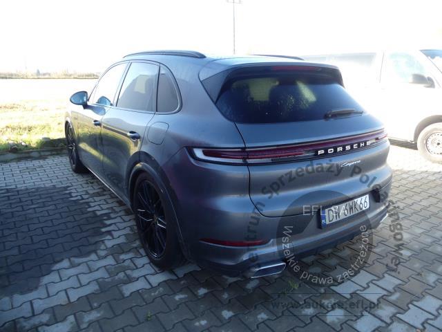 5 - PORSCHE CAYENNE E-HYBRID 2023r.