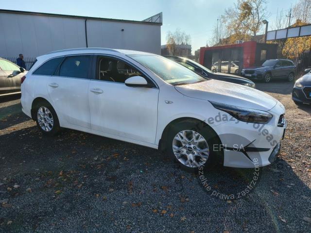 6 - Kia  Cee'd 2022r. WND1953C Pojazd znajduje się w firmie ARCTOS GROUP sp. z o.o. Al. Krakowska 7, 02-183 Warszawa